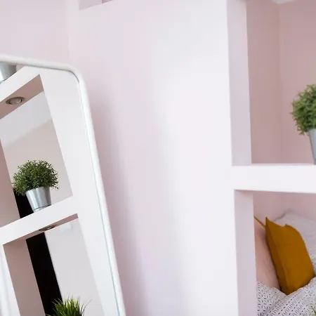 Galeria Apartment *